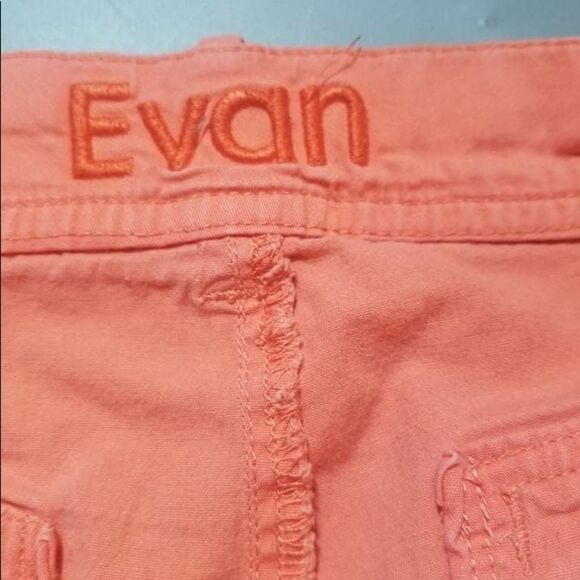 Delia’s Evan Orange shorts size 7/8   Two slant front pockets. 2 back pockets - Picture 6 of 7